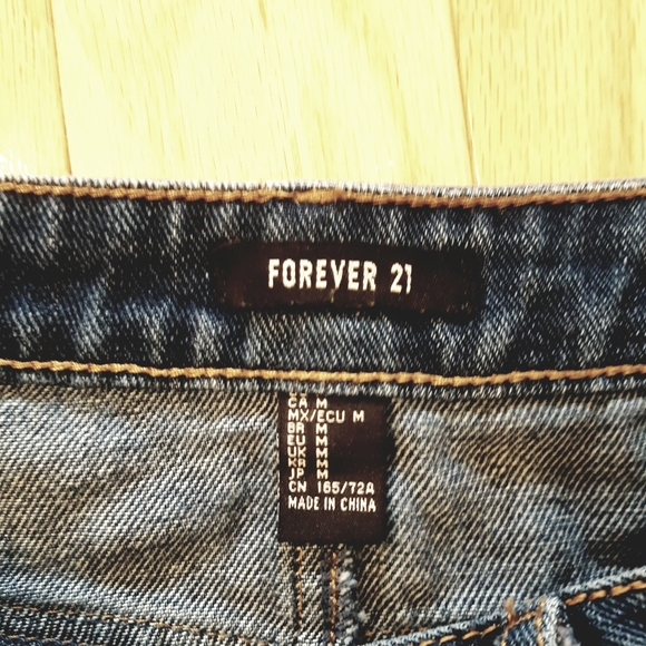 Jean skirt - Picture 2 of 3